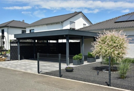 Bois, alu ou PVC, quel mat&eacute;riau choisir pour un carport pr&egrave;s de Saint-Maximin-la-Sainte-Baume ?